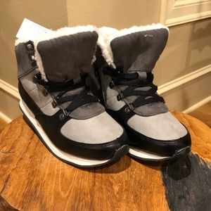 Gap Kids Hybrid Hiker Fleece Lined Boot